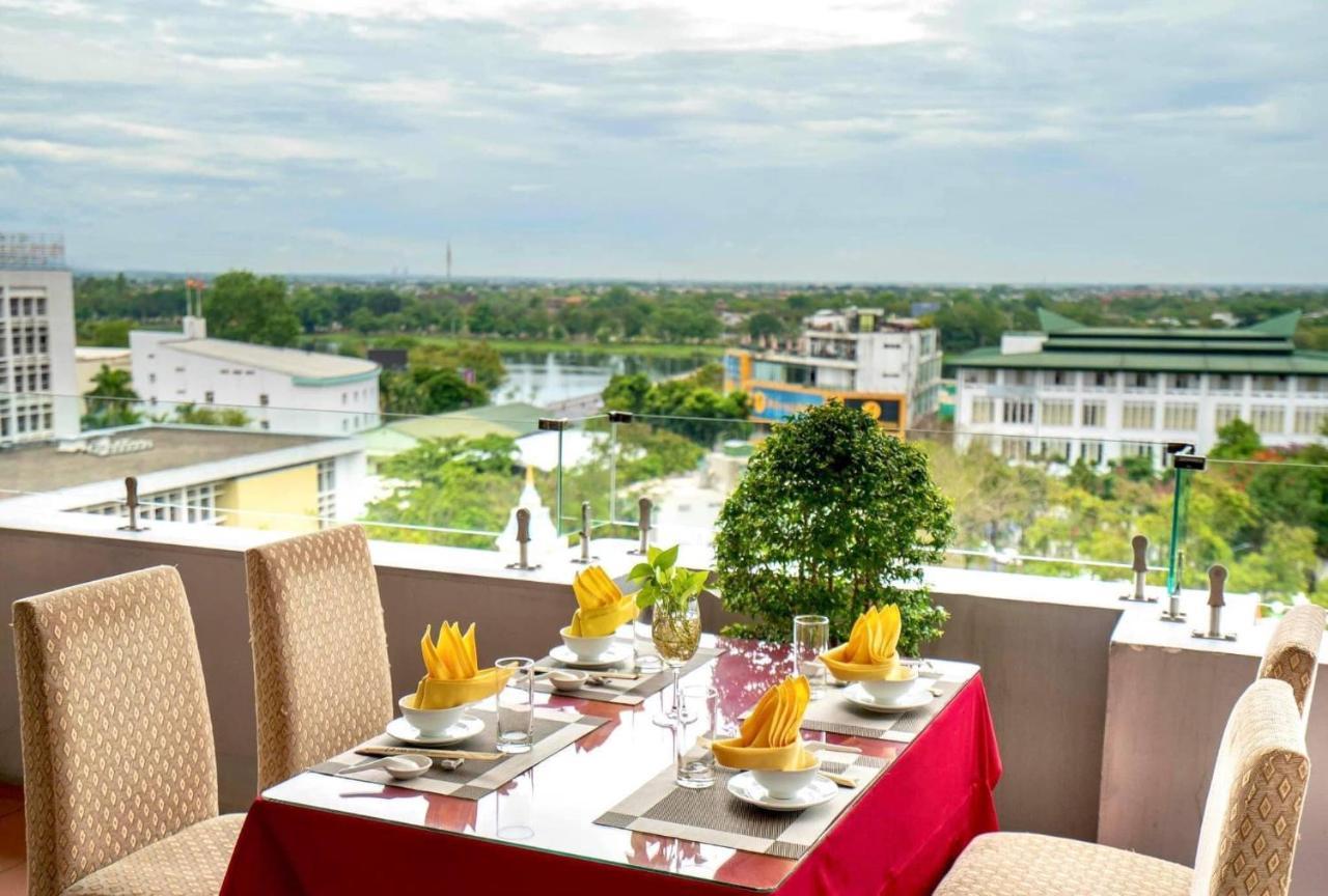 Park View Hotel Hue Exterior photo